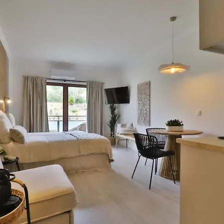 Sun&lounge Apartment *